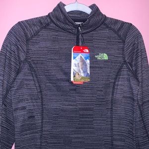 THE NORTHFACE SWEATER